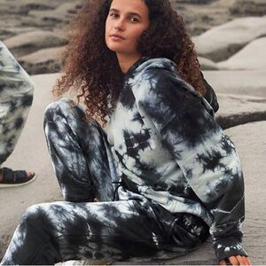 Lululemon All Yours Tie Dye Hoodie Pullover Sweatshirt Black White Gray Size 2